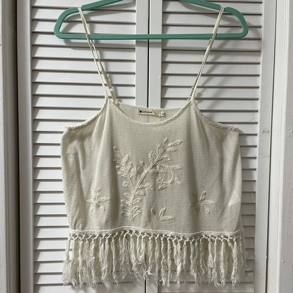 White crochet detailed crop top!